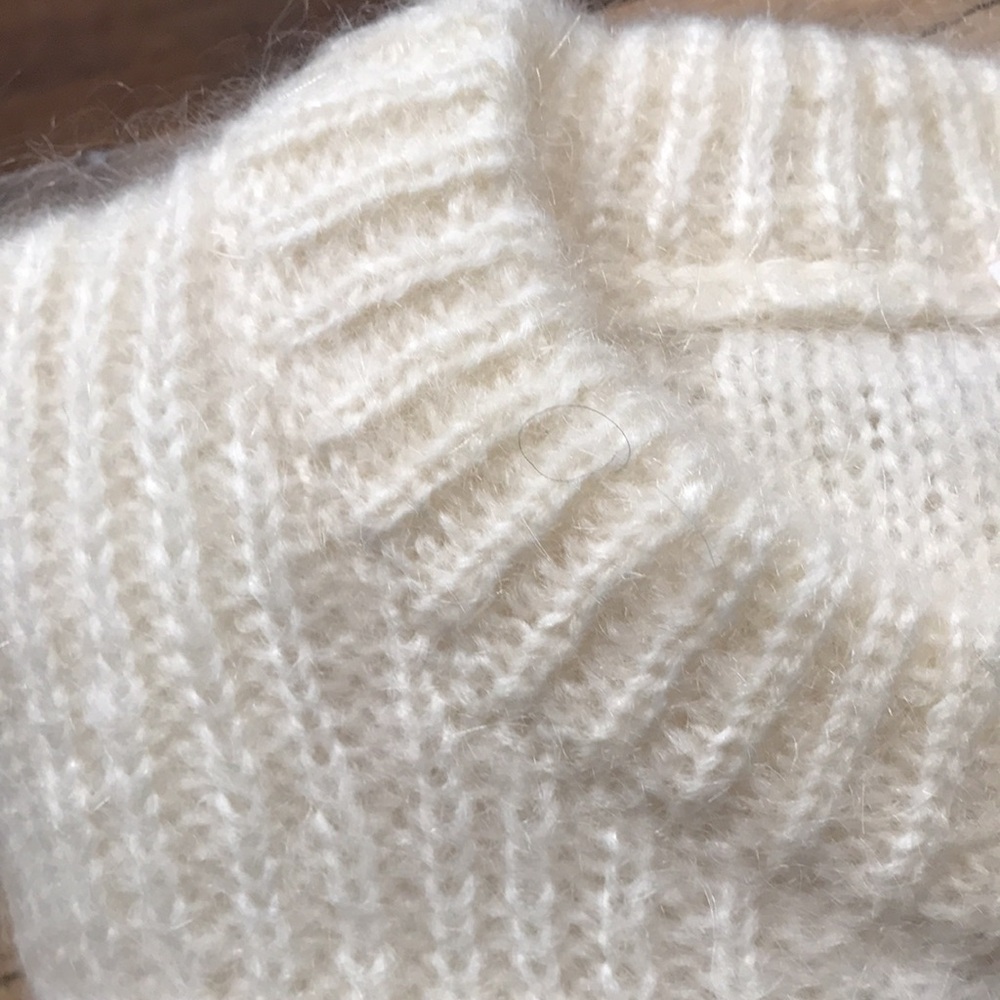 Mohair sweater 🦋 Ivory white